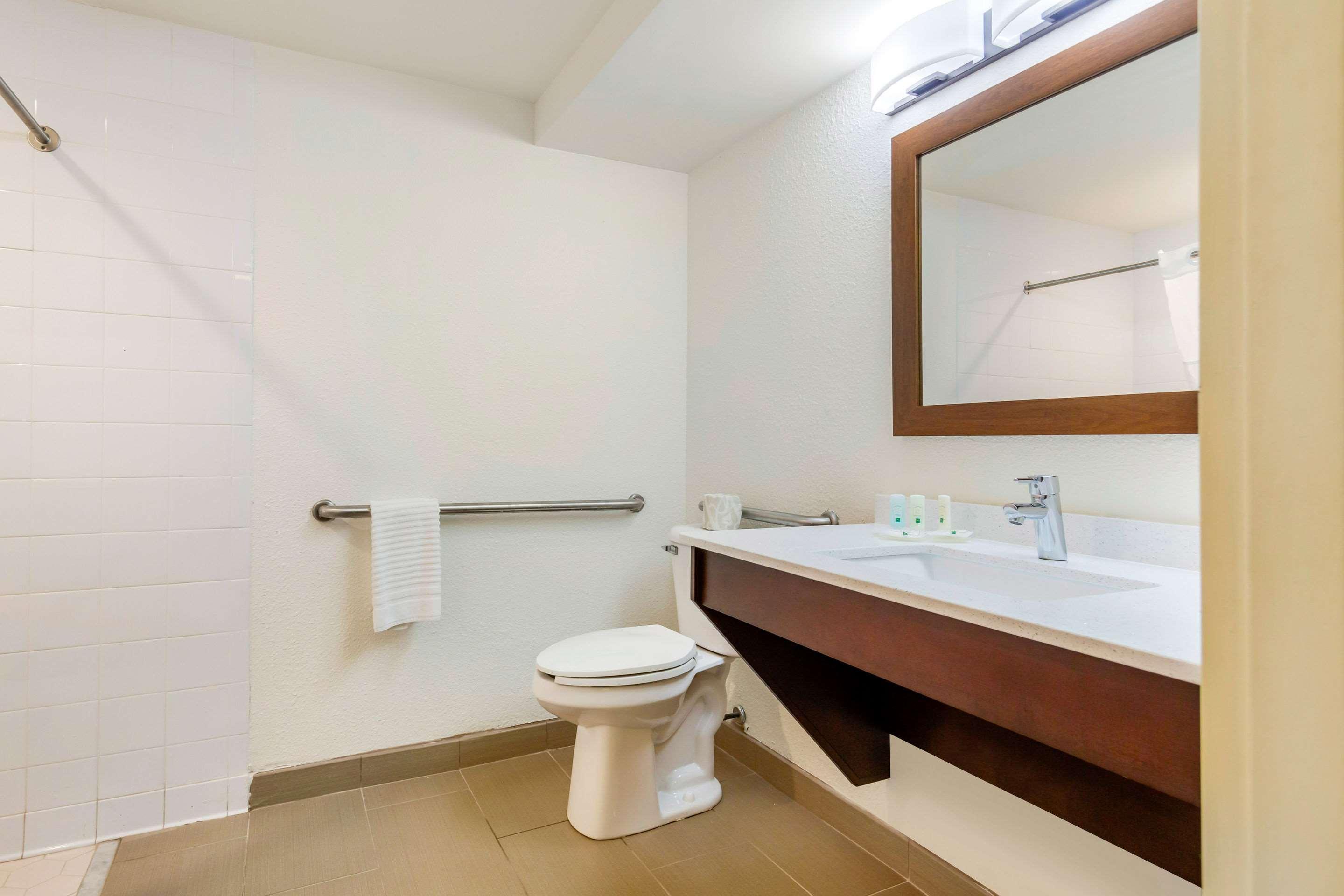 Quality Inn & Suites Olde Town Portsmouth Dış mekan fotoğraf