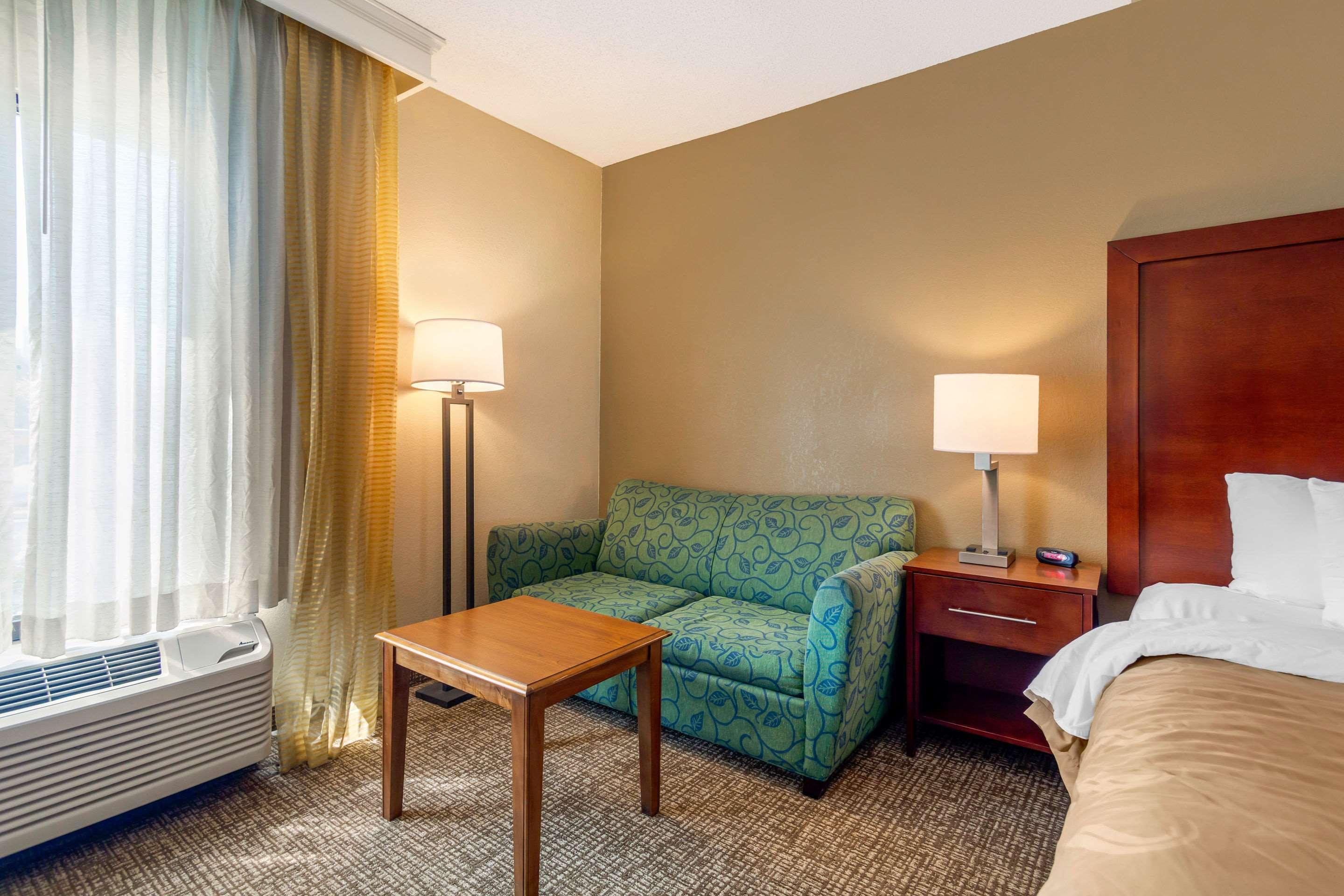 Quality Inn & Suites Olde Town Portsmouth Dış mekan fotoğraf