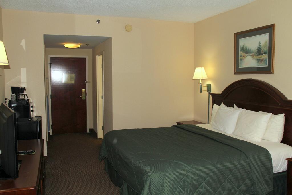 Quality Inn & Suites Olde Town Portsmouth Dış mekan fotoğraf