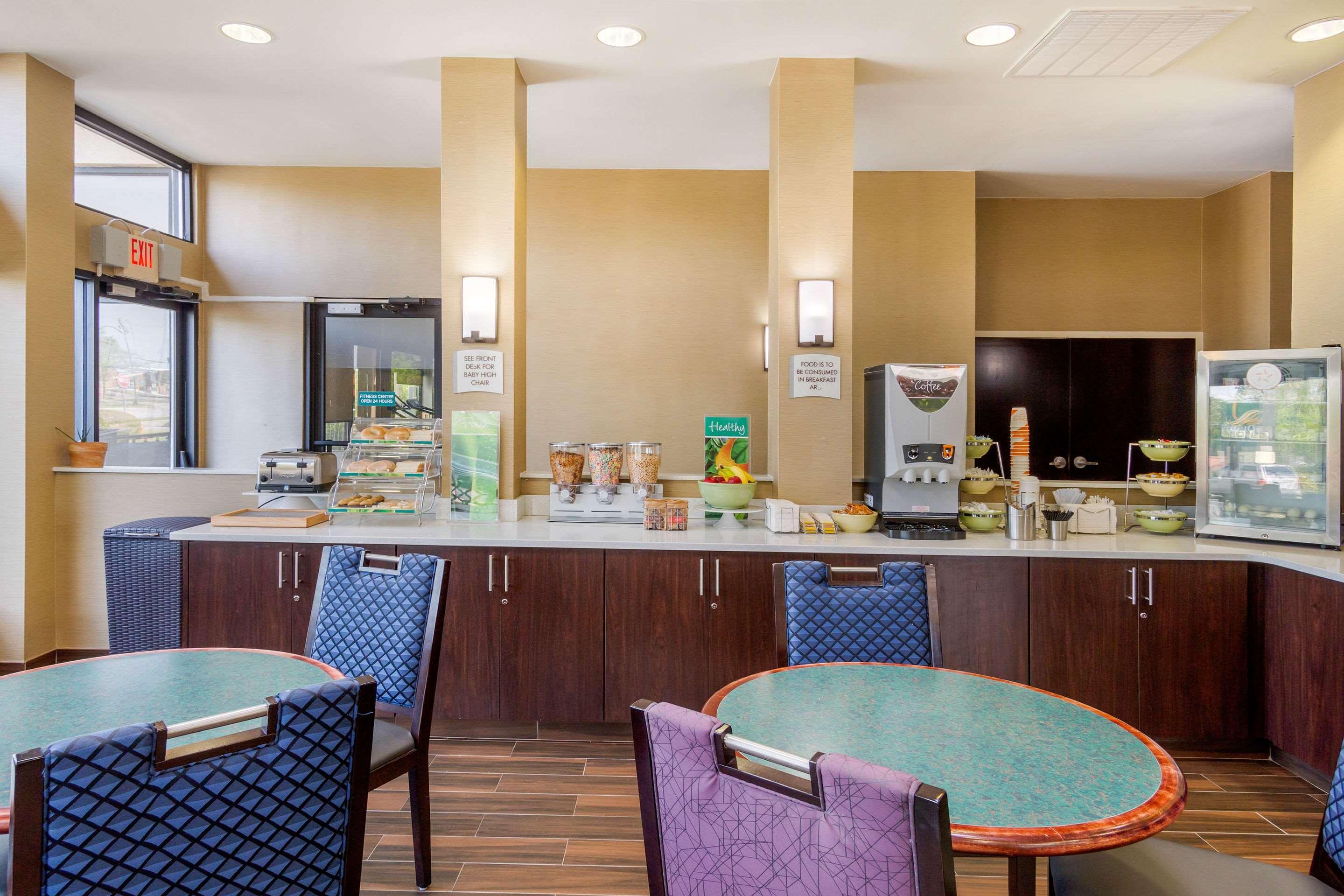 Quality Inn & Suites Olde Town Portsmouth Dış mekan fotoğraf